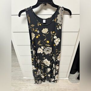 Old Navy Floral Knit Dress - Deep Grey with beige, cream and gold flowers
